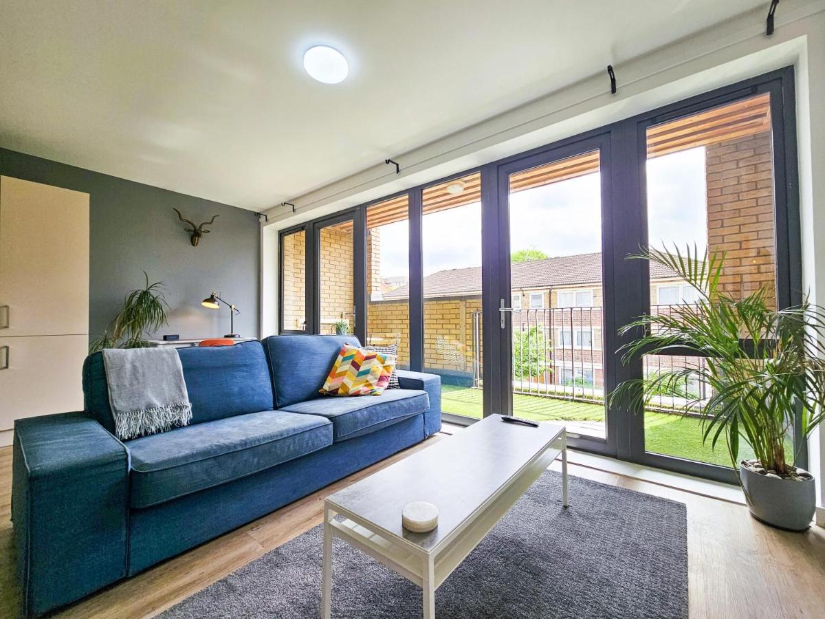 Centrally Located Spacious Flat Near Canary Wharf 伦敦 外观 照片