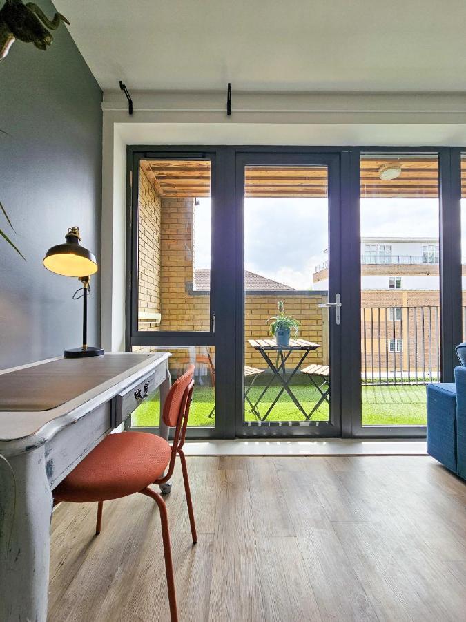 Centrally Located Spacious Flat Near Canary Wharf 伦敦 外观 照片